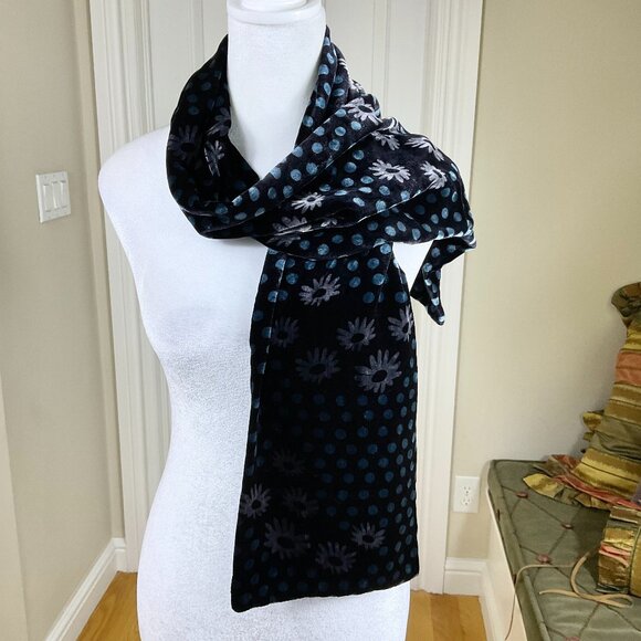 Velvet Scarf Black with Blue Polka Dots and Daisy Flowers - Picture 1 of 4
